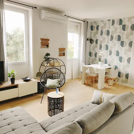 Marseille Superbe Appartement Refait A Neuf Exterior photo